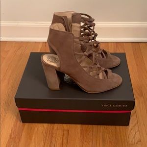 New in box Vince camuto suede booties